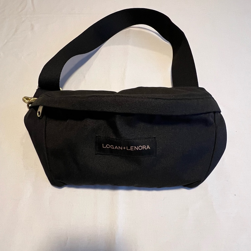 Logan + Lenora (Canvelle) Black Crossbody Belt Bag EUC